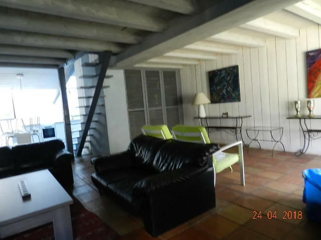 Maison Bleue Hoedic